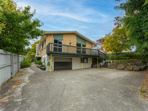 45 Old North Road, Marchwiel