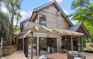 139A Atkinson Road, Titirangi