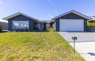 25 Harakeke Drive, Wharewaka