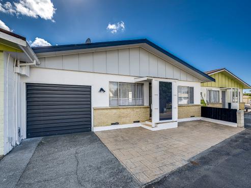2/166 Gloucester Street, Taradale