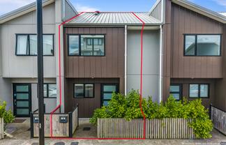 13 Eileen Newey Place, Henderson