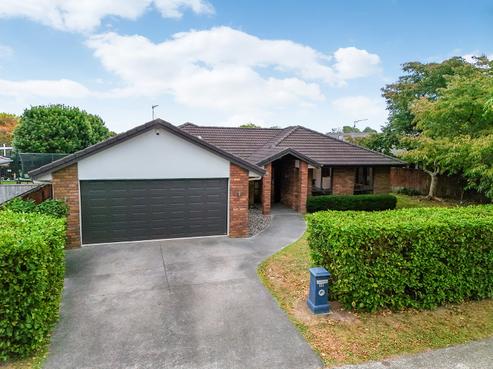 10 Wiltshire Drive, Huntington