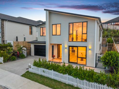 33 Kaupeka Road, Orewa