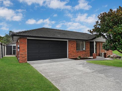 31 Misty Valley Drive, Henderson