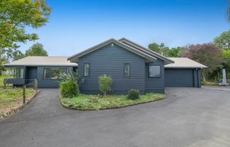 1688 South Head Road, Helensville