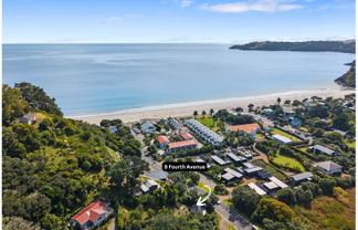 8 Fourth Avenue, Onetangi