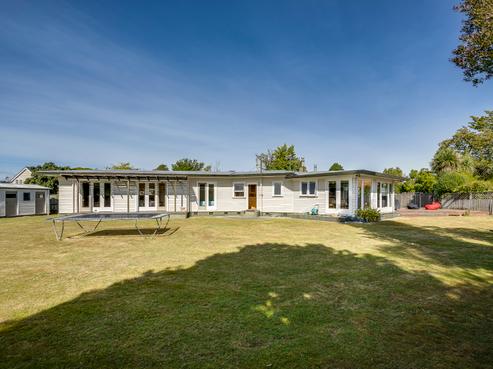 509A Frederick Street West, Mahora