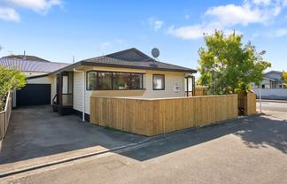 2 Brydon Way, THE WOOD