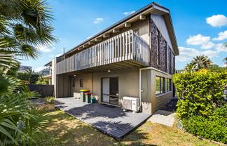 a/13 Muritai Road, Milford