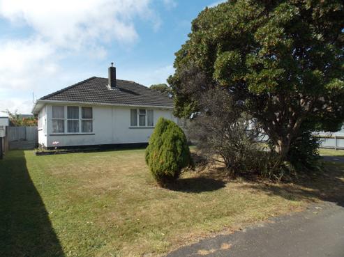 71 Clyde Crescent, Roslyn