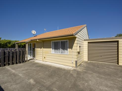 2/80 Latham Street, Marewa