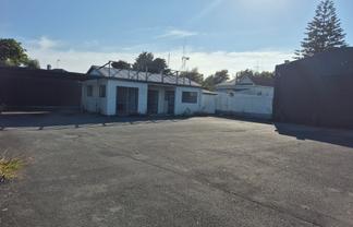 Car Yard Location That Sells Itself!