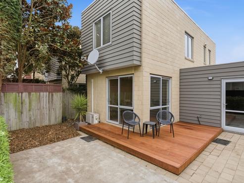 8B Burdale Street, Riccarton
