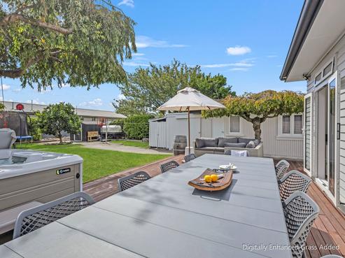 215 Riverslea Road South, Akina