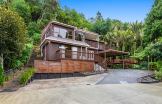 54 Wood Bay Road, Titirangi