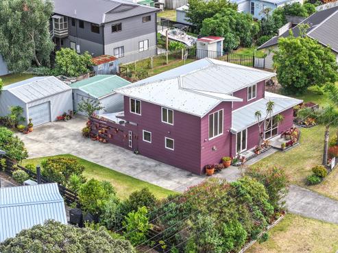 402 Williamson Road, Whangamata