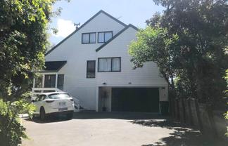 649 East Coast Road, Pinehill