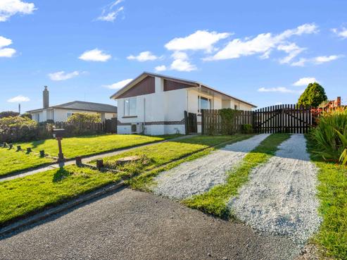 38 Kilmarnock Avenue, Strathern