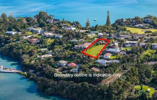 21 Okiato Road, Russell
