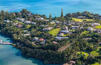 21 Okiato Road, Russell