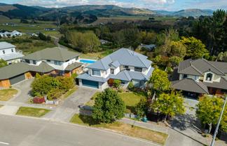 120 Pacific Drive, Fitzherbert