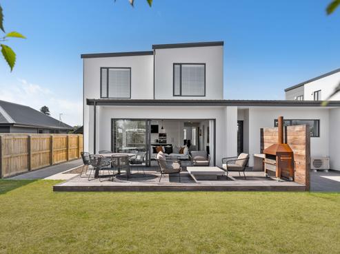 33 Marine Corps Drive, Solway