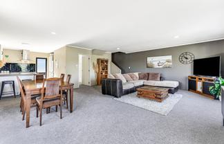30 Banbury Crescent, Fairfield