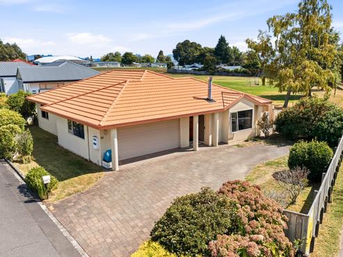 43 Kiddle Drive, Hilltop