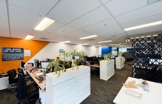 CENTRAL OFFICE WITH AMPLE PARKING
