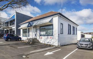 Scarce Eden Terrace Standalone Opportunity