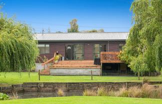 128b Awaroa Road, Helensville