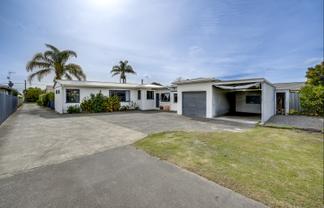 13 Howard Road, Taradale