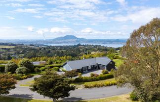 97 Highland Drive, Acacia Bay