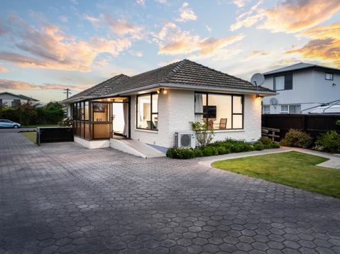 35 Cotswold Avenue, Bishopdale