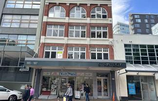 Room to Grow–5 Offices+Boardrm+good on budget