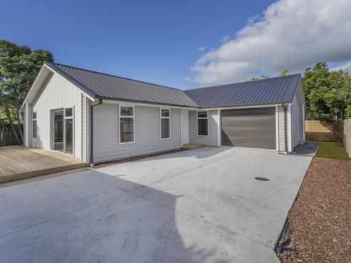 1A Nicholas Avenue, Whitianga