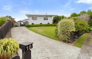 18 Omaha Grove, Totara Park