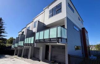 19 Cedar Heights Avenue, Massey