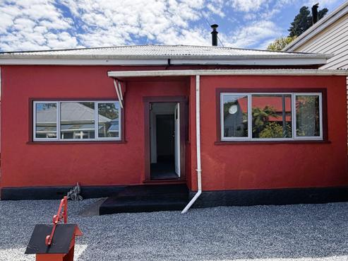 15 Threadneedle Street, Greymouth