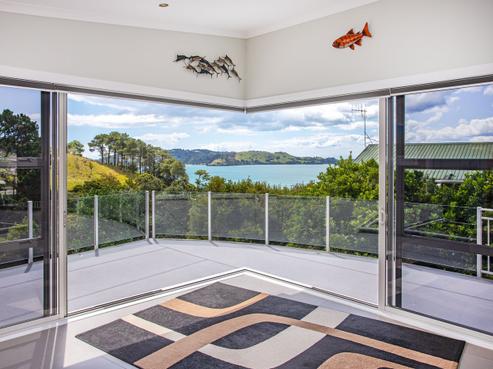 56 Puriri Road, Te Kouma