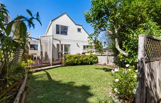 21b Cairnbrae Court, Torbay