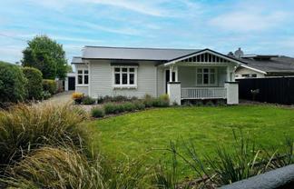 21 Godwin Crescent, College Estate