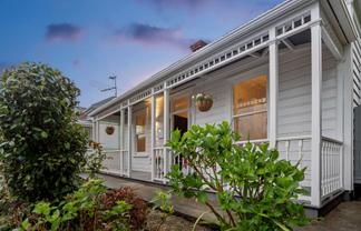 531 New North Road, Kingsland