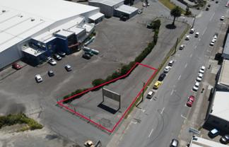 Yard with great signage on Hutt Park Rd available!