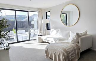 17/7 Johnston Grove, Taita