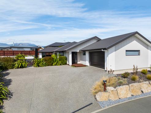 58 Katania Heights, Brightwater