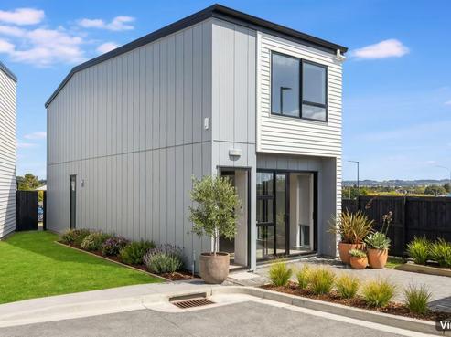 1/9 Bronzewater Drive, Silverdale
