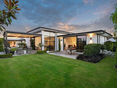 4 Carnaveron Drive, Lincoln