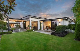 4 Carnaveron Drive, Lincoln