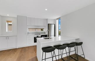 41 Helen Jenepher Lane, Mount Wellington